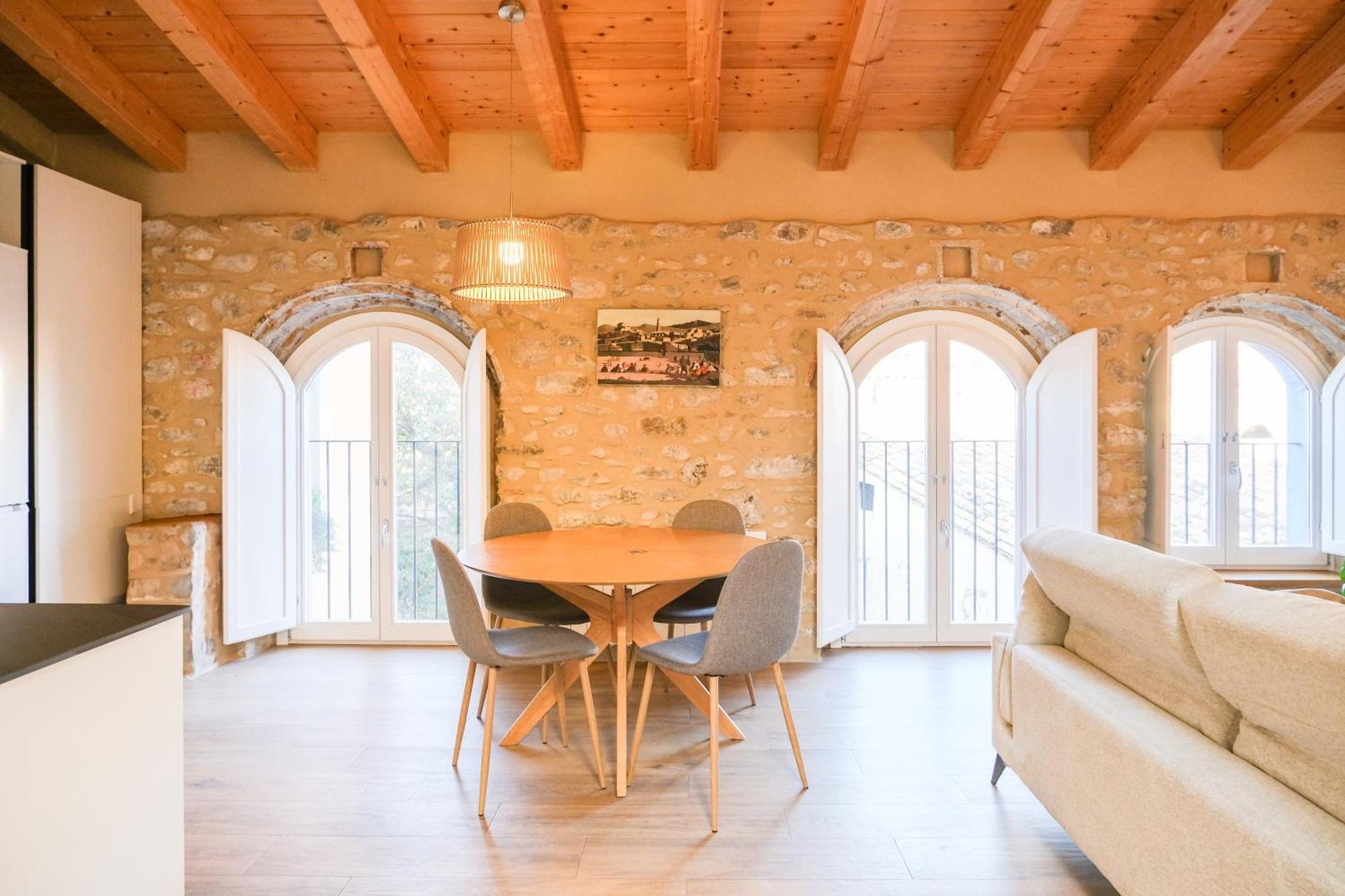 Ganganell Atic Apartamento Con Terraza En Besalú Zewnętrze zdjęcie