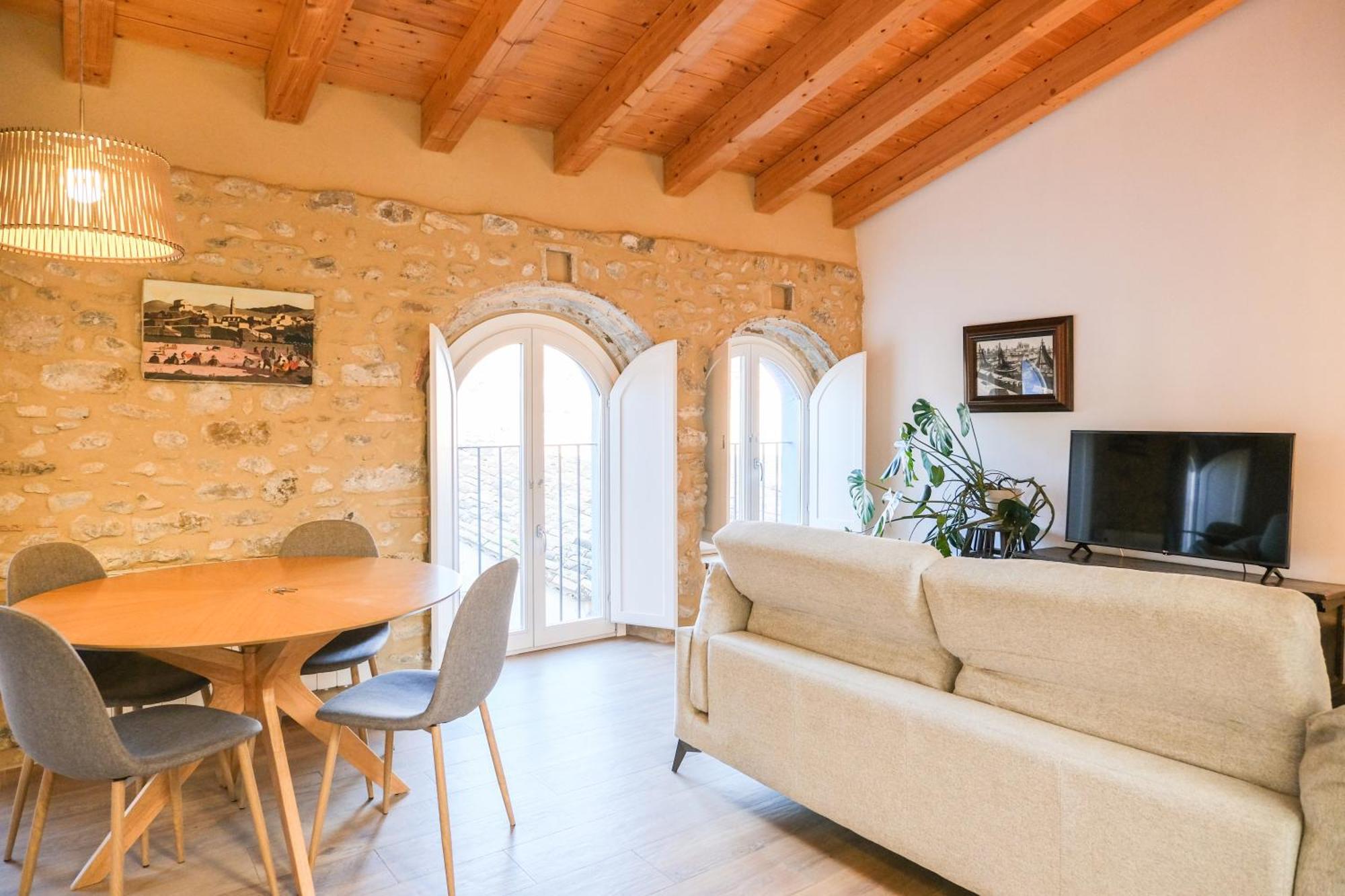 Ganganell Atic Apartamento Con Terraza En Besalú Zewnętrze zdjęcie
