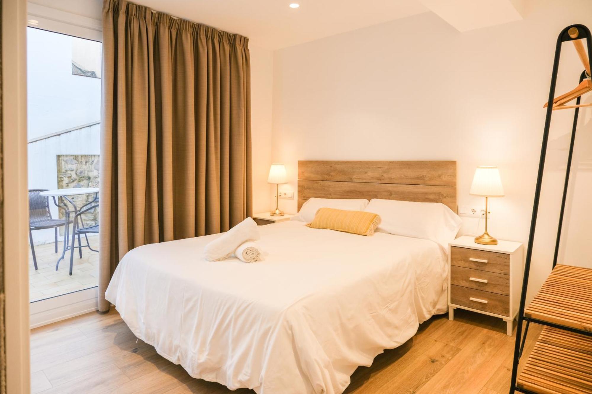 Ganganell Atic Apartamento Con Terraza En Besalú Zewnętrze zdjęcie